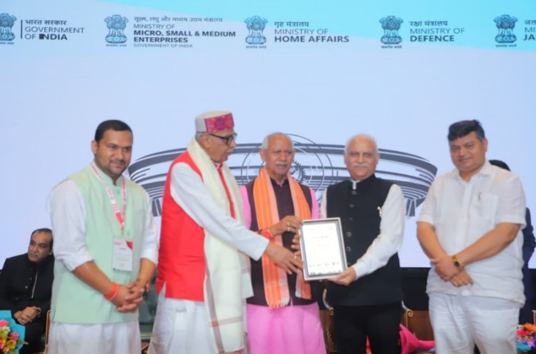 Dr. Rajesh Takyar Honoured at the 10th Season of National Icon Award 2026 for His Contribution to Indian Spirituality and Literature