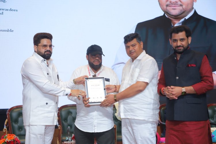Mr. Riyaz Pawaskar Honoured at the 10th Season of National Icon Award 2026 at Bharat Mandapam, New Delhi