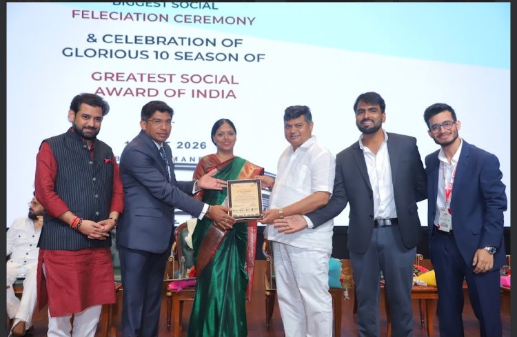 Mrs. Shashi Shekhawat Honoured at the 10th Season of National Icon Award 2026 at Bharat Mandapam, New Delhi