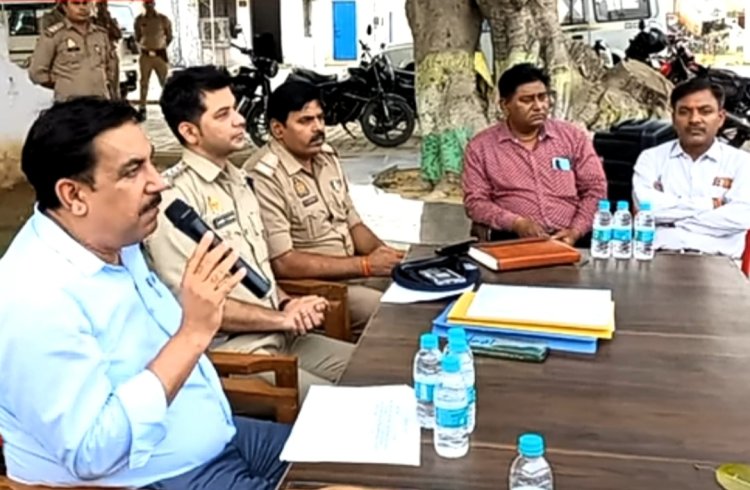 बिलारी में जाम और अतिक्रमण की समस्या को लेकर कोतवाली में हुआ बैठक का आयोजन