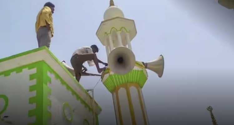 अहमदाबाद गुजरात : गुजरात हाईकोर्ट ने मस्जिदों पर लगे लाउडस्पीकर बैन करनी वाली याचिका को ख़ारिज करते हुए कहा,