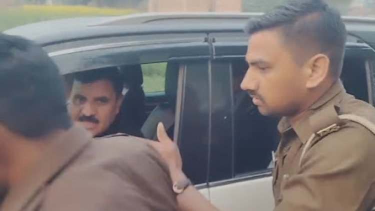 भीड़ ने लगाए सांसद मुर्दाबाद के नारे, भारत संकल्प यात्रा कार्यक्रम छोड़कर चले गए सांसद...