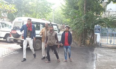 रात्रि में घर में घुसकर चोरी करने वाले चोरों को चंद घंटो में पुलिस ने किया गिरफ्तार