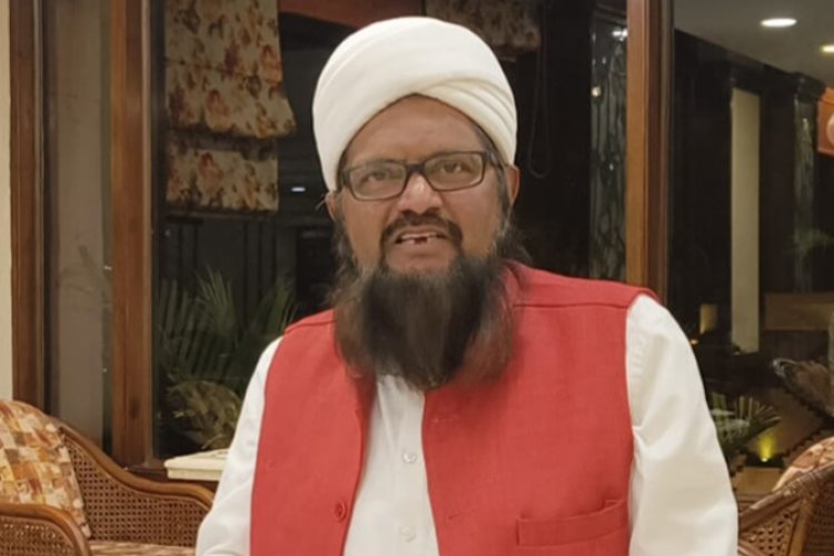Mohammad Hafizullah Sharif, coming from Bengaluru, will be awarded the National Icon Award in New Delhi.