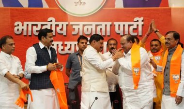 कमलनाथ के नजदीकी कांग्रेस नेता और पूर्व मंत्री दीपक सक्सेना बीजेपी में शामिल