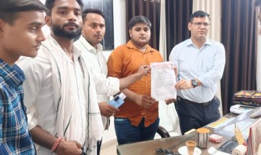 अवध विश्वविद्यालय द्वारा आयोजित परीक्षा के विरोध में एबीवीपी संगठन ने सौंपा ज्ञापन