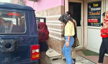 देह व्यापार की सूचना पर पहुंची पुलिस, जब होटल के कमरे खुलवाए तो रह गए दंग; युवक-युवतियां मना रहे थे रंगरेलियां