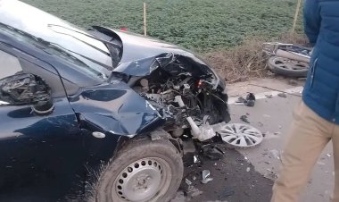 लेखपाल की कार ने मारी बाइक में टक्कर, जिपं सदस्य के भाई समेत दो युवकों की मौत