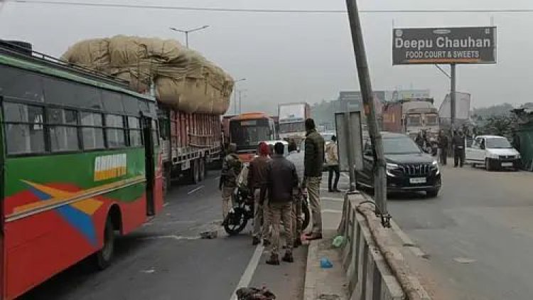 ट्राला के पहियों से नीचे सिर आने युवक की मौत, 12 किमी. लंबा जाम लगा