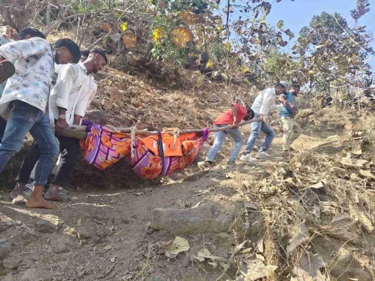 पिकनिक मनाने आई छात्रा की 500 फीट गहरी खाई में गिरने से मौत, वॉटरफॉल देखने के दौरान हुआ हादसा घबराकर भागे स्टूडेंट्स