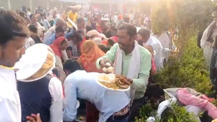 किसी ने उठाए पूड़ी-सब्जी तो कोई भरने लगा रसगुल्ला... जिसके हाथ में जो आया, वही लेकर भागा; बुफे स‍िस्‍टम में मची 'लूट'