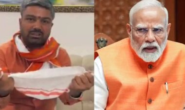 मोदी जी बिहार में चमत्कार कर दीजिए... BJP छोड़ते भावुक हुए मनीष कश्यप, गमछा फैलाकर करने लगे अपील