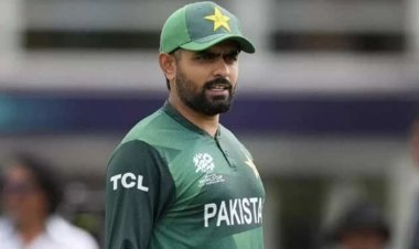 कभी बाहर, कभी अंदर, पाकिस्तान क्रिकेट में चल रहा मजाक, अब बाबर आजम को मिली टी20 टीम में जगह