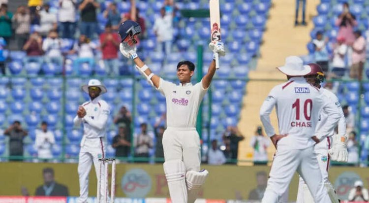 IND vs WI: यशस्वी जायसवाल का 7वां टेस्ट शतक, वेस्टइंडीज के गेंदबाजों का निकाला तेल, धोनी का रिकॉर्ड 26वें मैच में चूर