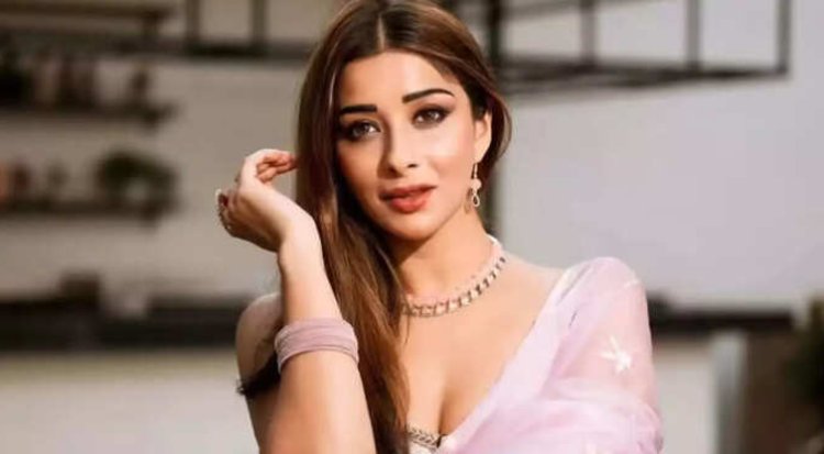 एक्ट्रेस नायरा बनर्जी का खुलासा- कॉम्प्रोमाइज करने के लिए आते थे फोन, ओछे पोज करने के लिए कहते थे फोटोग्राफर्स
