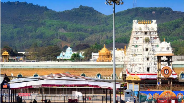 तिरुमला में शुरू हुई वैकुंठ द्वार दर्शन के लिए बुकिंग, हर दिन दी जाएंगी 1000 टिकट, दोपहर 3 बजे खुलेगी टिकट विंडो