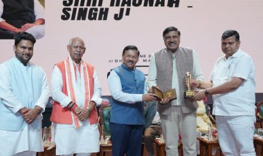 Shri Mahesh Nampurkar Honoured with Veer Savarkar National Award 2026 for Excellence in Music