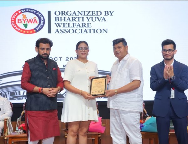 Ms. Kiran Singh Honoured at the 10th Season of National Icon Award 2026 at Bharat Mandapam, New Delhi
